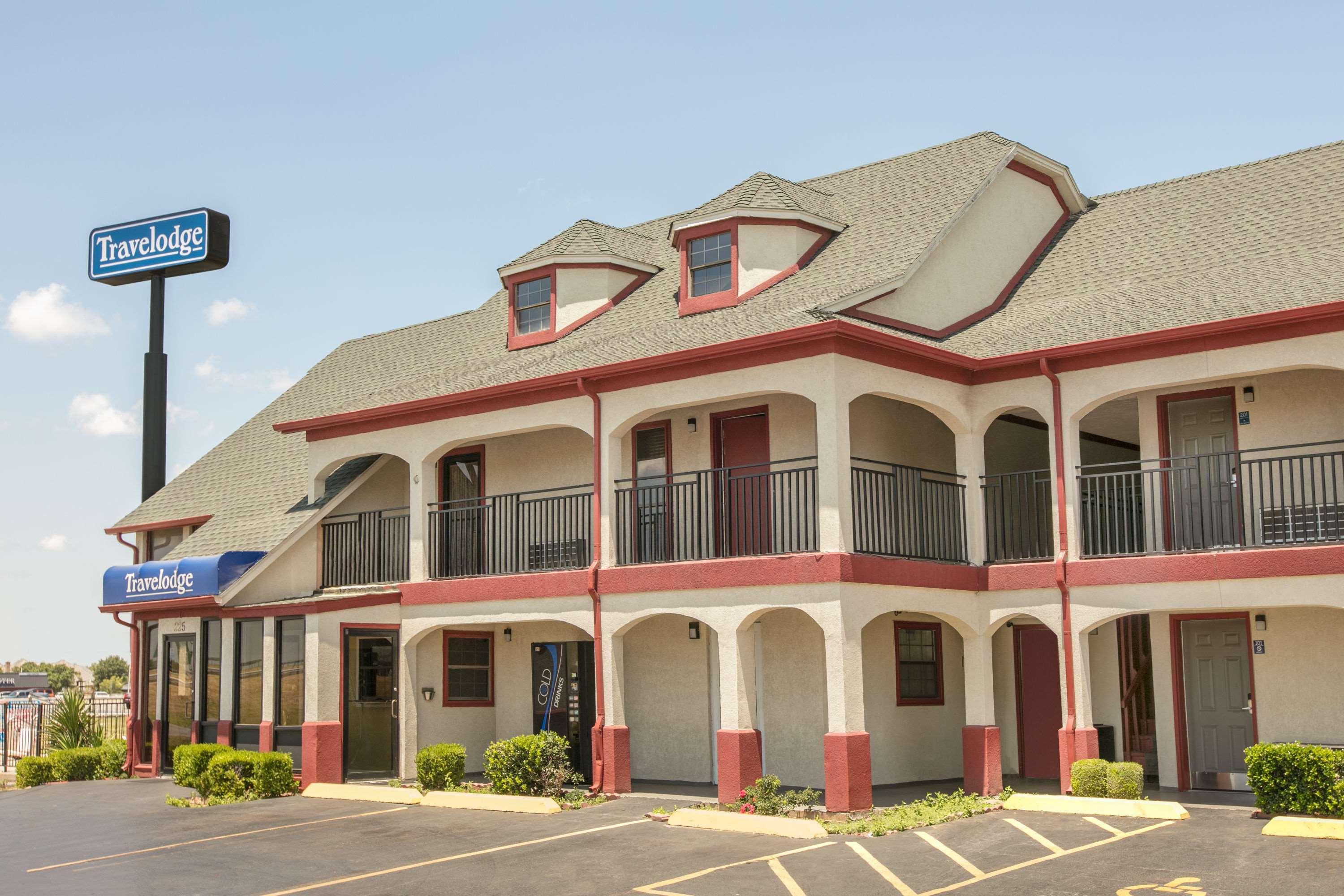 Travelodge Inn & Suites By Wyndham Norman Ngoại thất bức ảnh