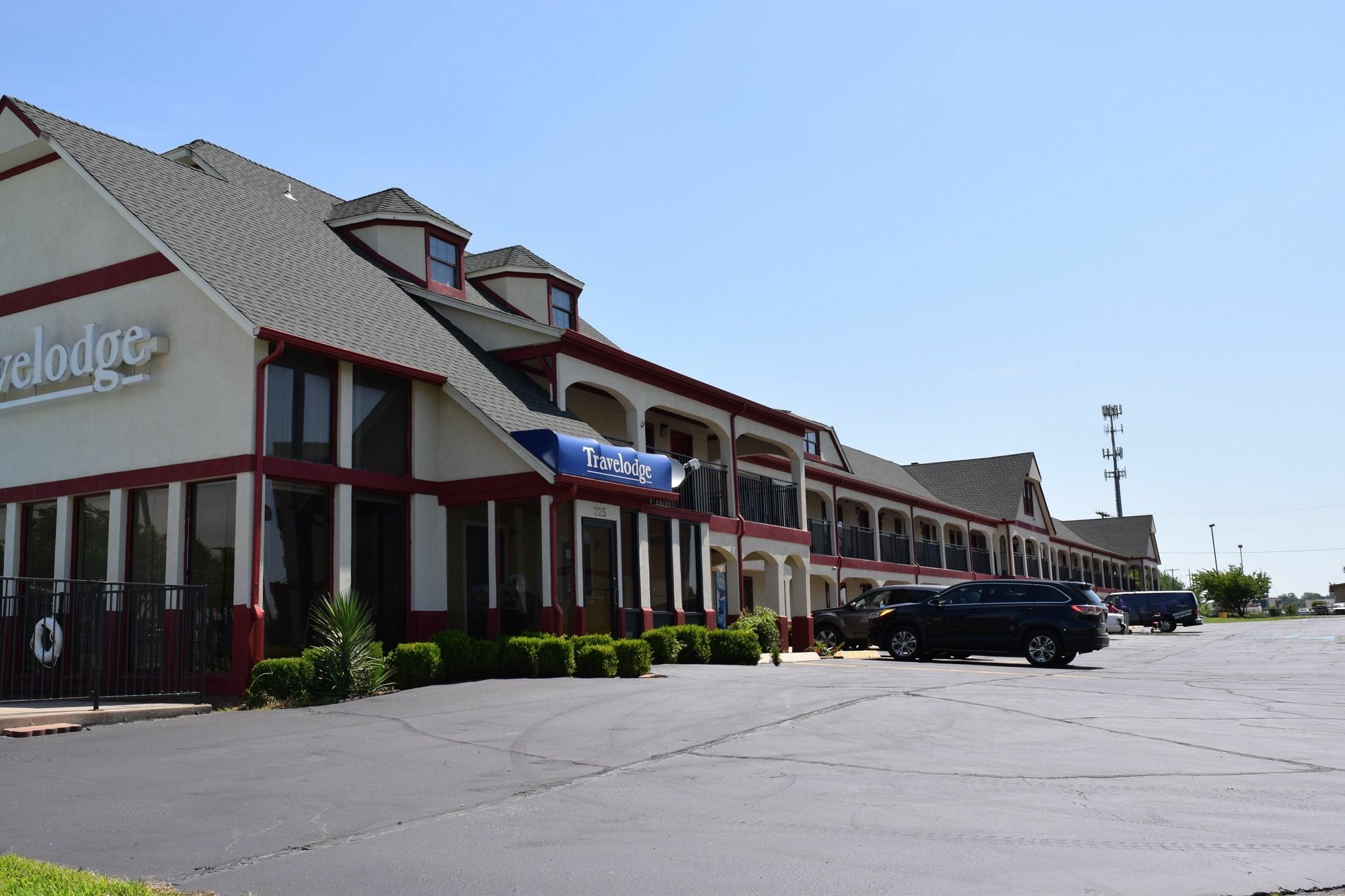 Travelodge Inn & Suites By Wyndham Norman Ngoại thất bức ảnh