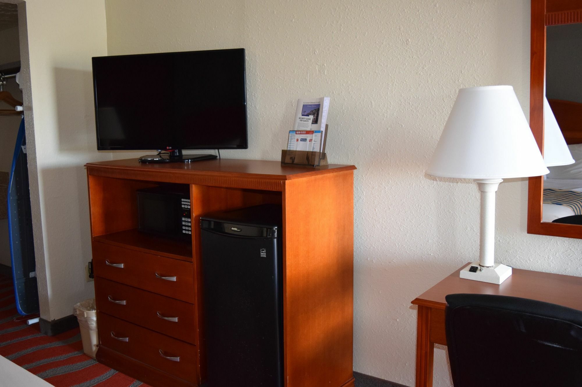 Travelodge Inn & Suites By Wyndham Norman Ngoại thất bức ảnh